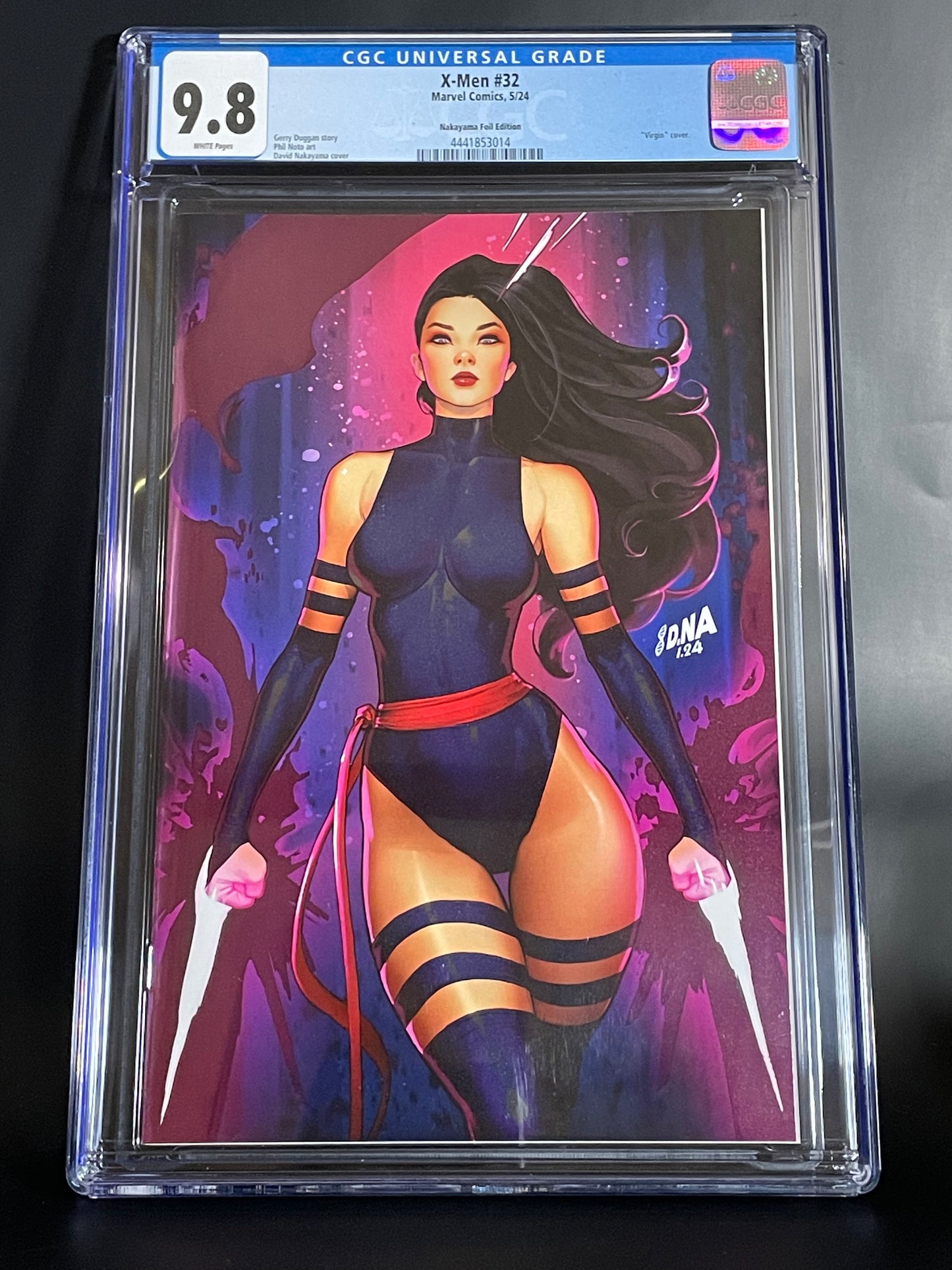 X-Men #32 - David Nakayama - CGC 9.8 - Spot Foil Virgin Variant